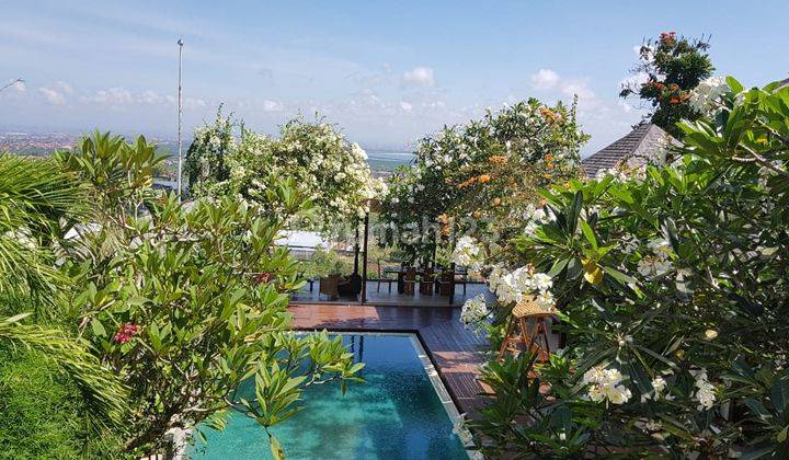 VILLA &amp; RUMAH DALAM 1 AREA DI LOKASI PREMIUM TIARA NUSA JIMBARAN 1