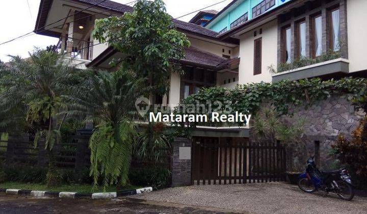 Hunian Mewah, Full furnished, Hommy dalam Cluster dekat Tol Pasteur cocok untuk Expatriate 2