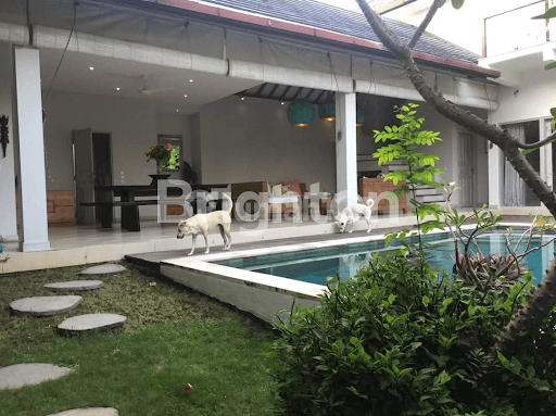 VILLA DI BRAWA CANGGU 1