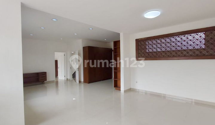 Stand Alone House With Nice Garden And Private Ajh03011 2