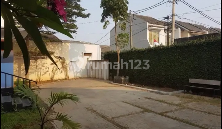 Beautiful Ready-to-Occupy House in Ciputat South Tangerang