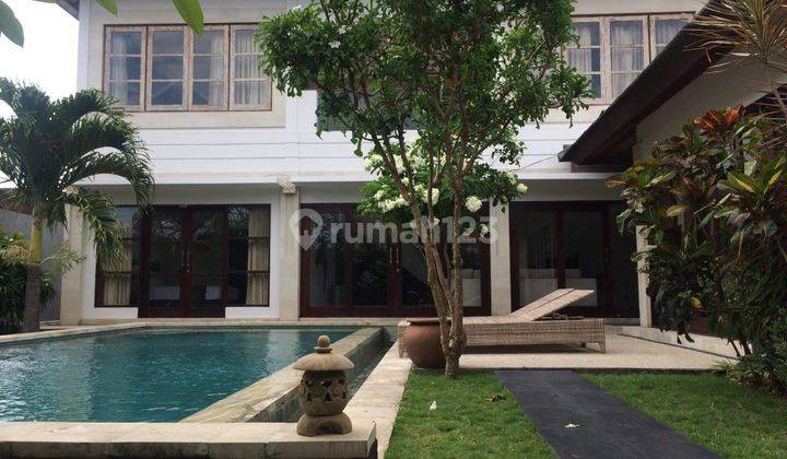 VILLA MODERN FURNISH BUMBAK UMALAS 1