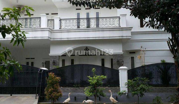 Rumah Cantik, TURUN HARGA Ada Kolam Renang Di Bintaro Sektor 3 1