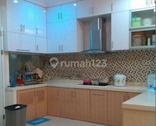 Rumah Minimalis 2 ½ lantai di Duta Garden dekat Bandara Soeta 2