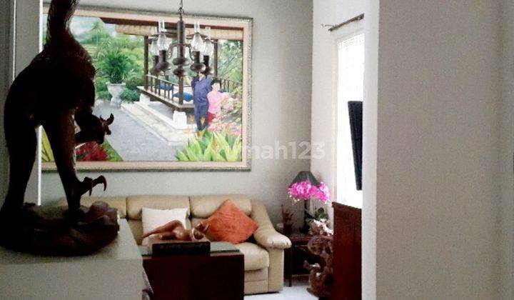 Rumah dan Tempat Usaha di  Menteng Jakarta Harga Miring 2