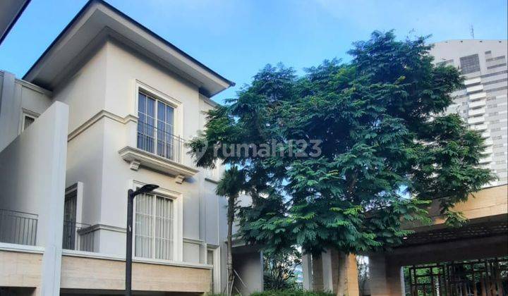 Rumah dijual mewah dan baru di jakarta Selatan 1