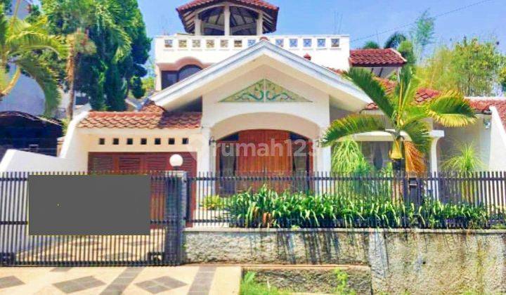Rumah Mewah 3 lt baru renovasi lokasi strategis di Dieng Malang 1