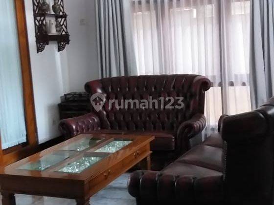 Rumah Bangunan Luas Bintaro Jaya Sektor 5 Semi Furnish Lokasi Strategis 2