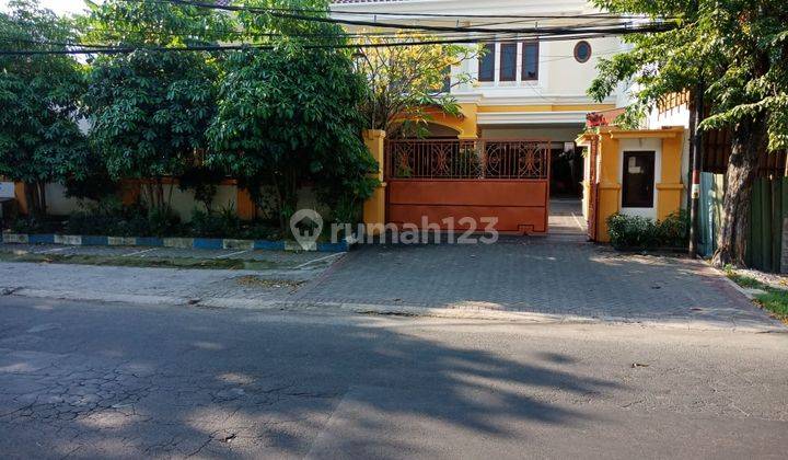 Rumah Usaha Kertajaya Surabaya 2 Lantai Lahan Parkir Besar 1