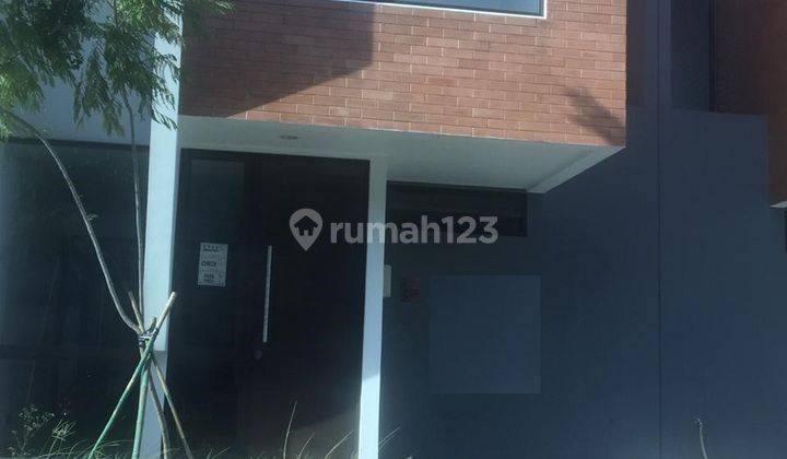 Rumah Modern Minimalis Fungsional & Compact Strategis Bintaro Jaya  1