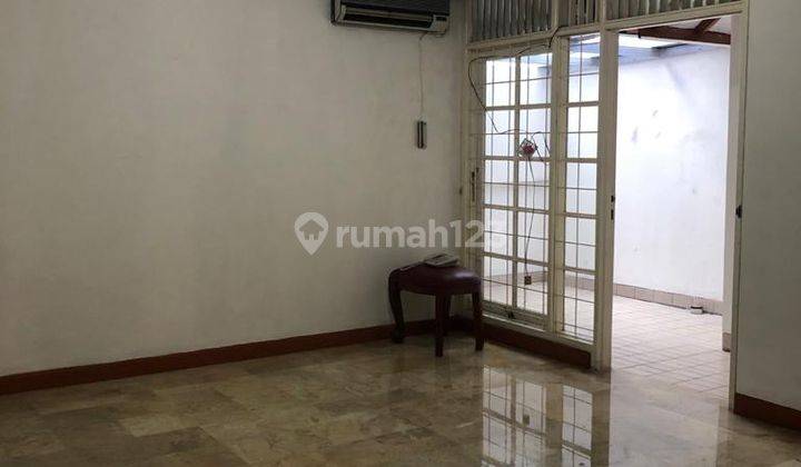 Rumah terawat di Pondok Indah 2