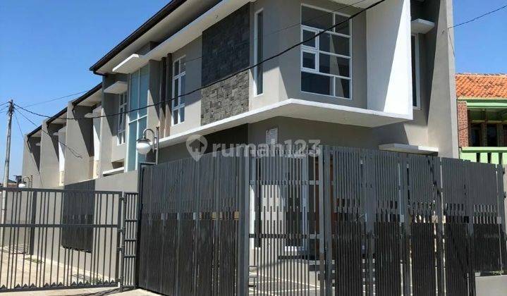 Rumah Cantik Modern Siap Huni di Mekar Wangi 1