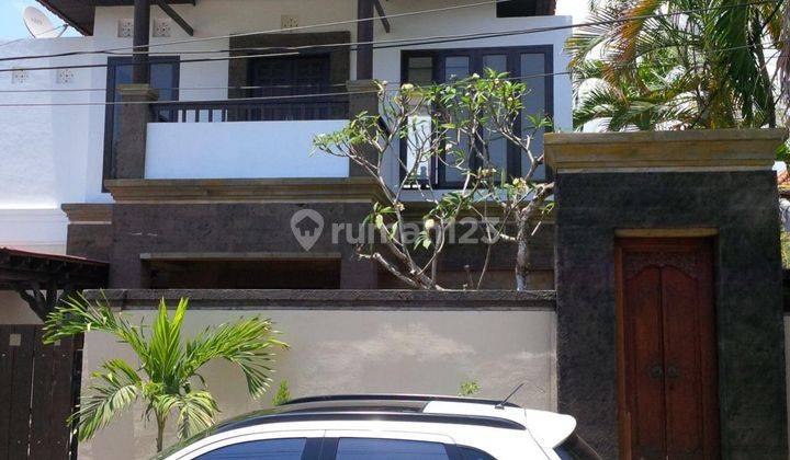 RUMAH SEMI VILLA FURNISH DI UMALAS KLECUNG 1