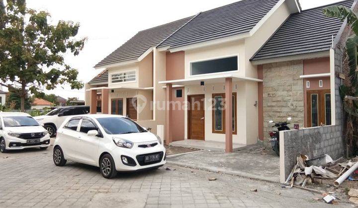 Rumah anti banjir dalam cluster 1