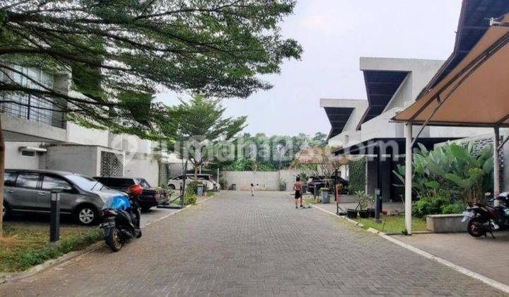 Rumah 2 Lantai Cantik Terawat Siap Huni Jakarta Selatan 2