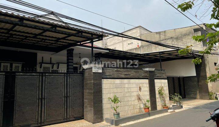 Turun Harga !!!, Harga Awal 8 M, Menjadi 7.8 M Nego Rumah Sangat Terawat dan Setrategis Kebon Jeruk  2