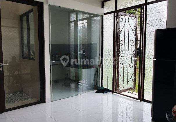 Rumah Hoek 2 Lantai Siap Huni Di Lavon 1 Cikupa Tangerang 2