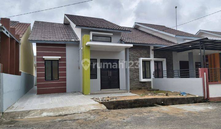 Rumah Baru dan Termurah di kelasnya - Dazhill Spring, Pontianak 1