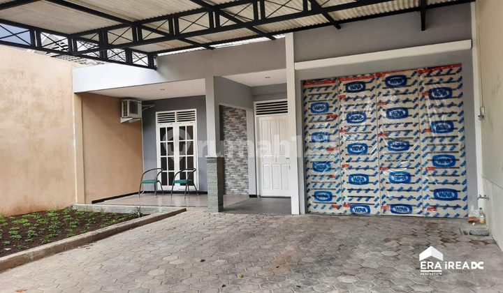 Rumah strategis tengah kota semarang siap pakai disewakan di puri anjasmoro semarang barat 1