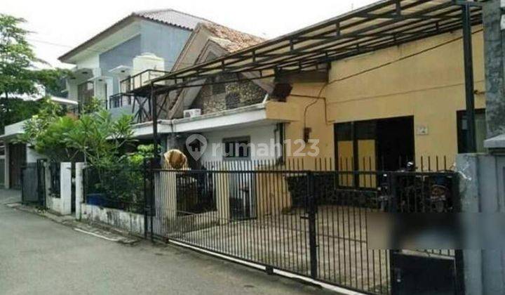 Rumah tua kebayoran baru dekat wolter monginsidi senopati scbd mampang 1