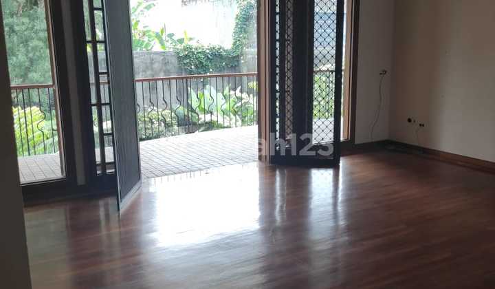 Rumah Luas Mewah Lokasi Mainroad Cipaku Bandung Utara 2