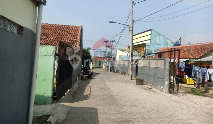 Rumah di kompleks Griya asri lestari Jl. Sapan 2