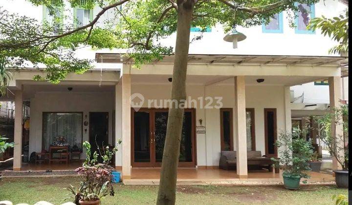 Di Jual Rumah Asri dan Luas di Cilandak Timur Jakarta Selatan 1