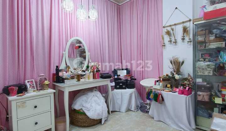 Rumah Siap Huni Kondisi Bagus Di Krekot Pasar Baru, Shm, Selatan 2