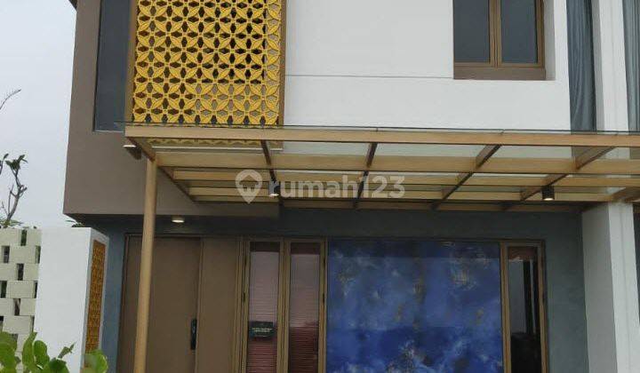 Rumah mewah 3 lantai dgn private Sky Vila 1