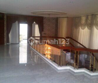 Rumah bagus mewah tengah kota siap huni dijual di erlangga semarang tengah 2