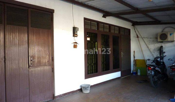 Rumah 1 lantai pinggir jalan besar cocok untuk berbagai usaha 1