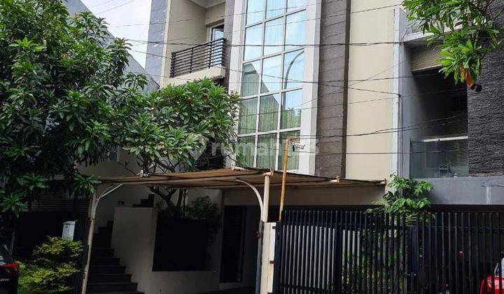 Rumah Villa Pondok Indah Kebayoran Lama, Jakarta Barat 1