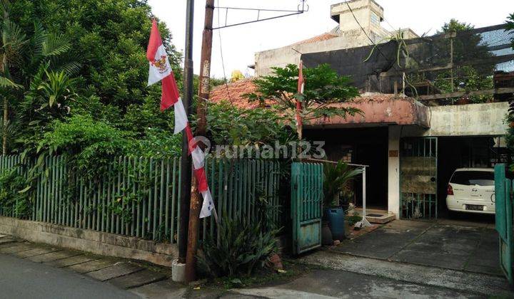 Jual rumah hitung tanah dekat tol Bintaro Veteran Jakarta Selatan 1