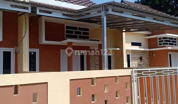 Rumah cluster pinggir jalan raya dekat stasiun dan pintu tol 2