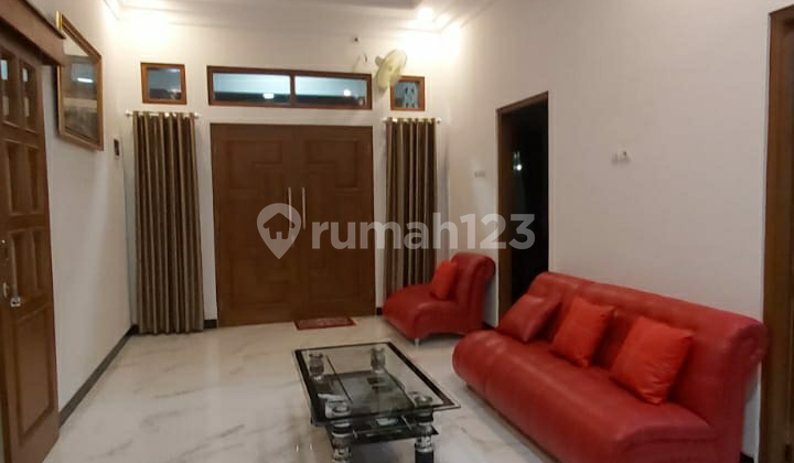 Rumah modern kawasan emas komersilnya sleman dekat UGM Alazhar