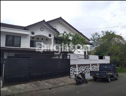 LARGE HOOK IN ELITE HOUSING 2