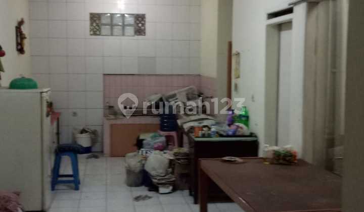 Rumah Jamin Aman dan Nyaman di Taman Holis Indah 1 2
