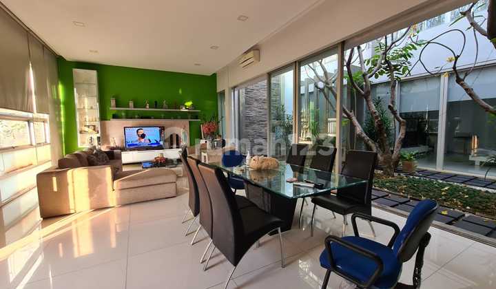 Rumah Mewah di Sunter