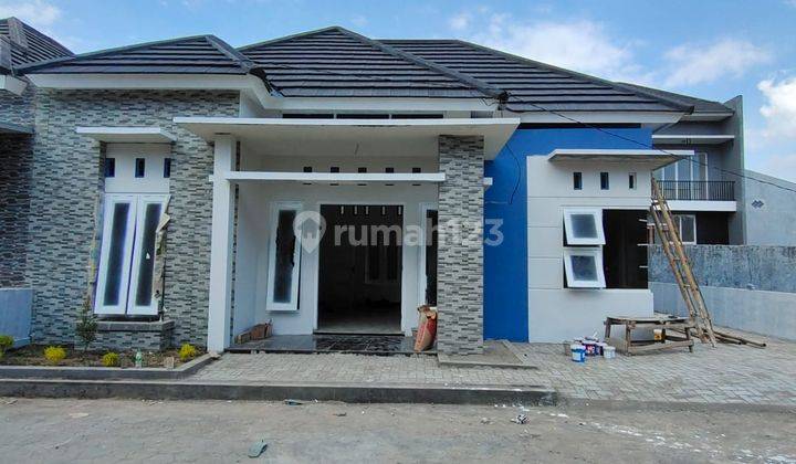 RUMAH CANTIK SIAP HUNI DI PURWOMARTANI 1