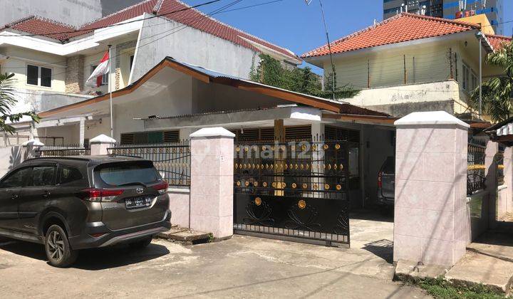 Rumah Asri Hook Tengah Kota Makassar 1