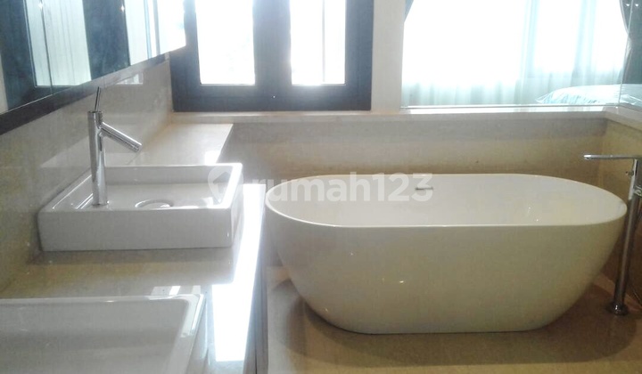 Modern Compound House In Cilandak 2