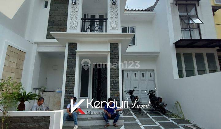 Rumah Mewah Elegan tanah luas bangunan besar akses 2 mobil di Jagakarsa 1