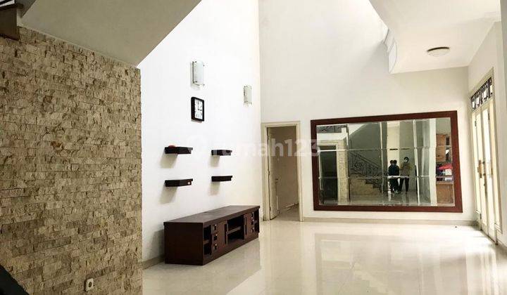 Rumah minimalis modern 2 lantai di perumahan exclusive tanjung mas raya 2