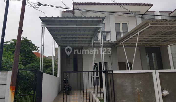 Dijual cepat Rumah 2 lantai hoek furnished di Cendrawasih, Cengkareng 1