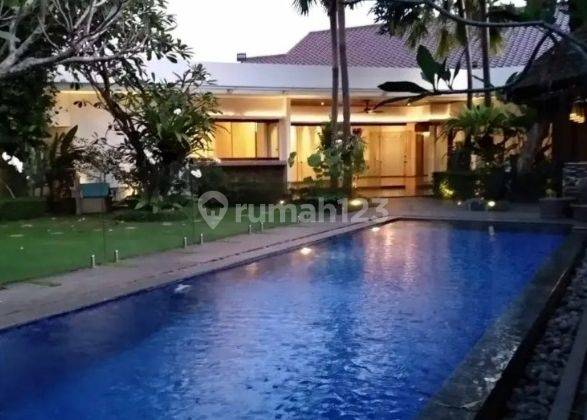 Rumah TER MURAH Bergaya Resort Dan Tropis di KEMANG 1