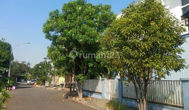 Rumah hoek 2lt siap huni luas 210m2 type 3+1KT Metland Cakung Jakarta Timur 2