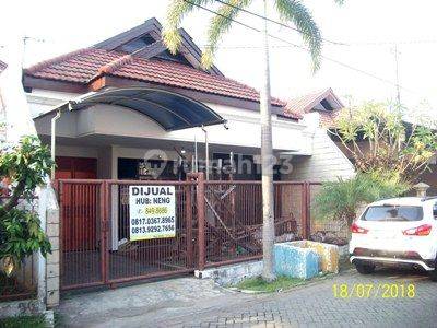 Rumah 1.5 Lantai, Sudah Renov, Row Jalan depan Lebar + Paving, Siap Huni - NS - 1