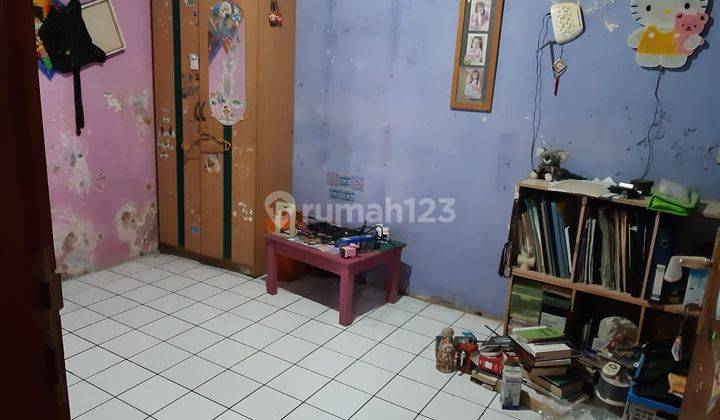 Rumah Hook Kondisi Nyaman Untuk Dihuni di Cibogo Permai 2