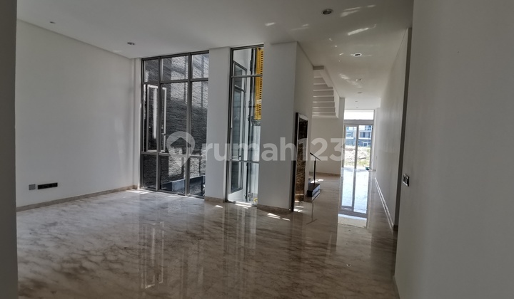 Mozart uk 10x30, ada lift, view golf, 4 Kamar, lokasi oke 2