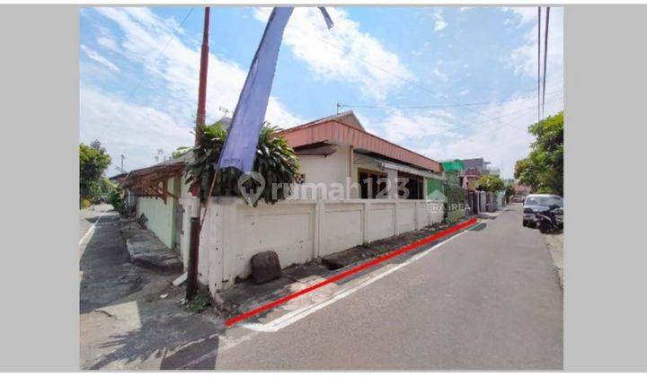 Rumah tengah kota terawat Banjarsari Solo  1